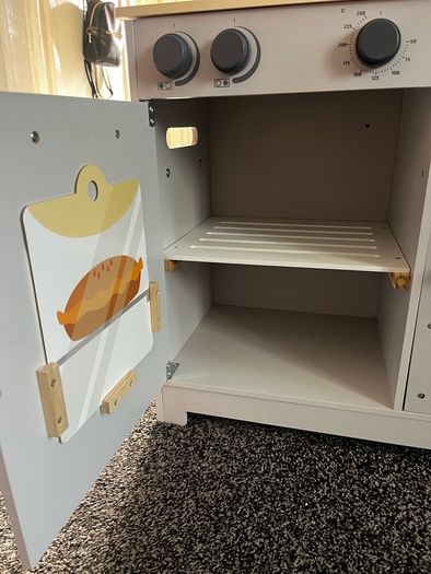 play kitchen