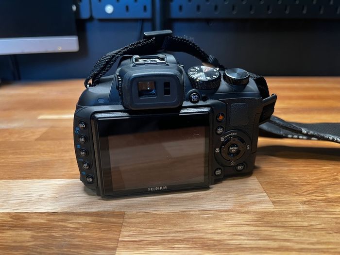 Fujifilm Finepix HS20EXR 24-720mm