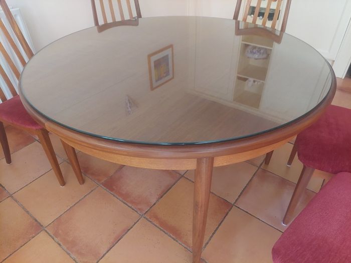 Mid Century G Plan Table and 6 Chairs