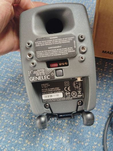 1 Genelec 8010AP-6 Speaker New