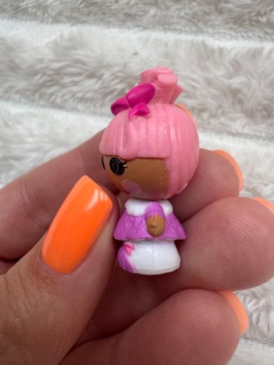 Lalaloopsy Tinies Swirly Figure Eight Girl approx. 3.5 cm. Used Please see photos