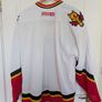Calgary Flames NHL Hockey Jersey XXL mens Canada Image 4