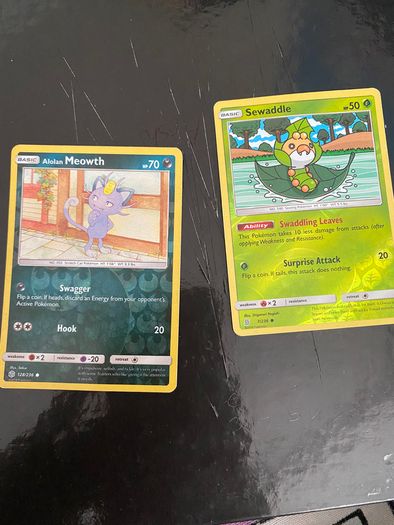 2x Pokemon cards