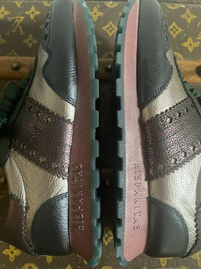 Hispanics trainers