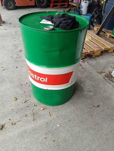 castrol oil barels