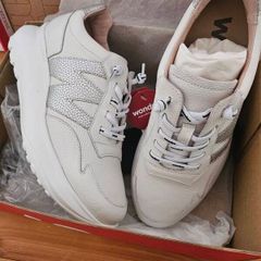 Brand new Wonders Trainers