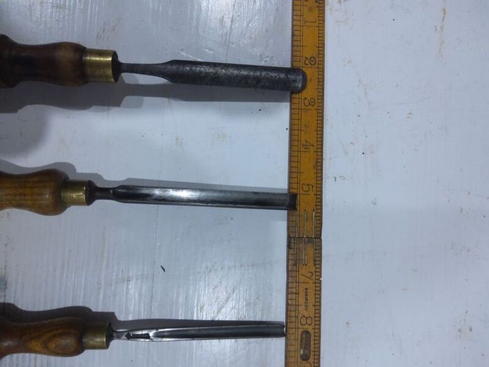 set of vintage graduated chisels