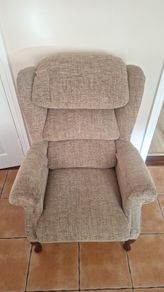 Orthopaedic armchair
