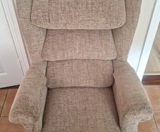 Orthopaedic armchair