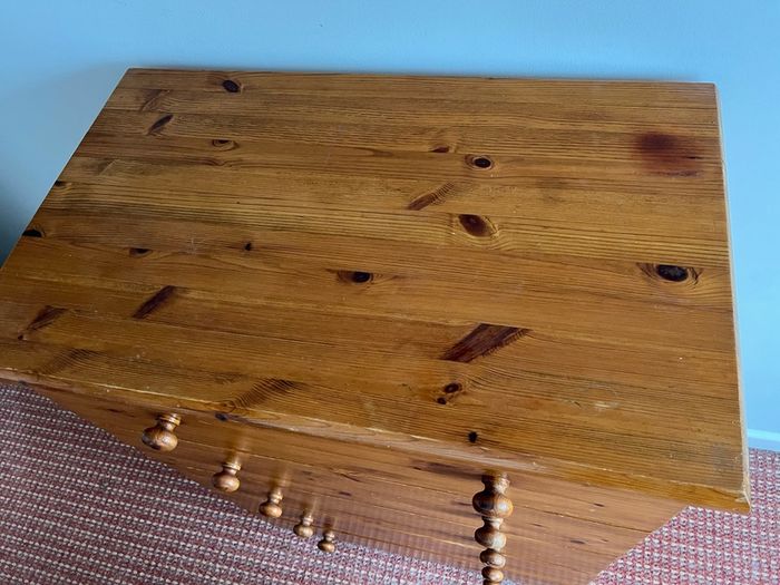 Pine Chest of Drawers