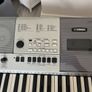 yamaha keyboard & stand Image 3
