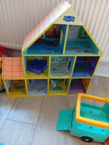 Peppa Pig house