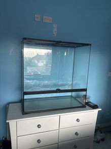 Xtra large terrarium and accessories