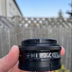 Sony Sel20f28