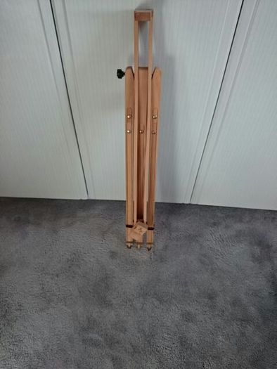 Freestanding Tri-pod Artists Easel