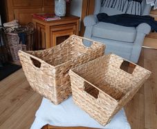 2 Baskets 14 euro  for both cash please