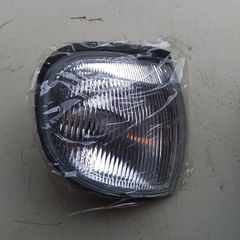 Nissan Cargo Front Lamp.