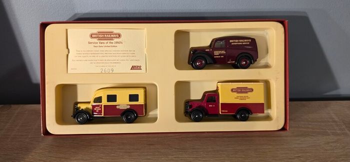 Corgi Bedfords British Rail