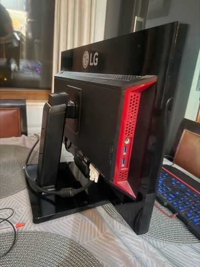 Desktop Pc + Gaming Monitor