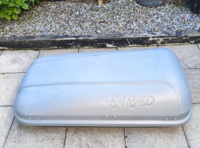 Roof box