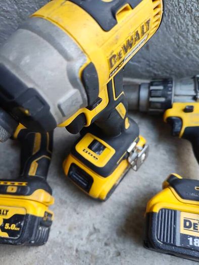 DeWalt tool Read description