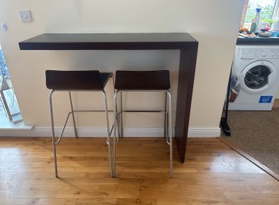 breakfast bar