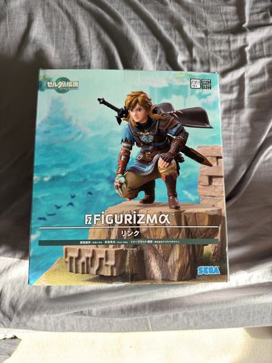 zelda statue