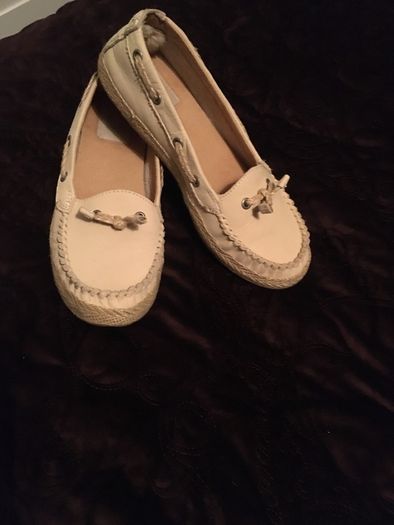 Genuine UGG Shoes, size EU-37,5. UK-4,5