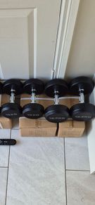 2xbrand new sets of dumbbells 2x12.5kg, 2x10kg