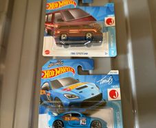 Hot Wheels Toyota 5 for both