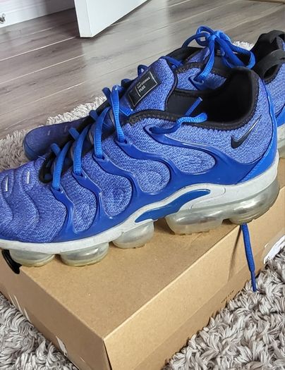 Blue Nike vapour Max