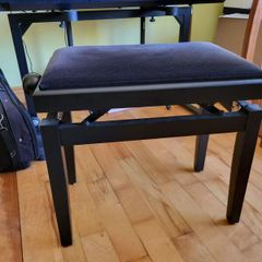piano stool