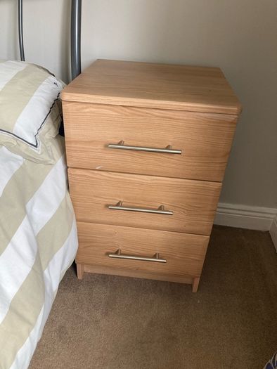Bed and Bedside Lockers