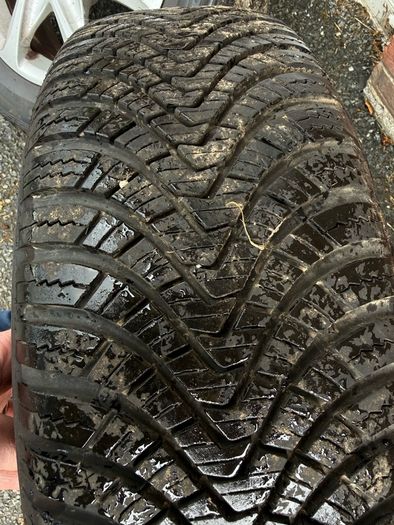 Peugeot 208 alloys 16in (2) only with four winter tyres 195/65R15