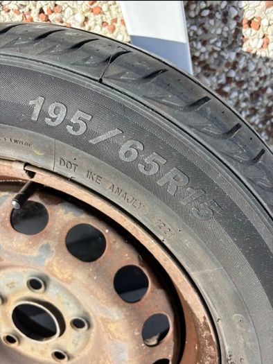 VW Caddy Van Tyres