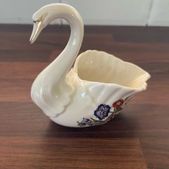 Cre Porcelain Small Swan