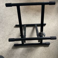Guitar amp stand