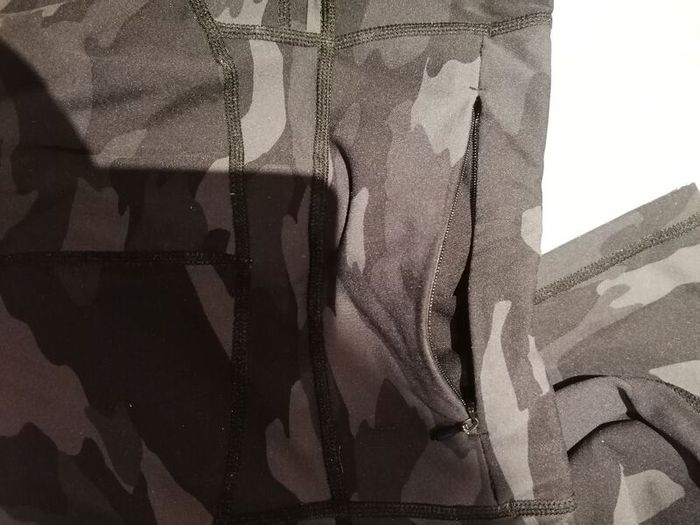 Sweaty Betty 7/8 camo leggings S