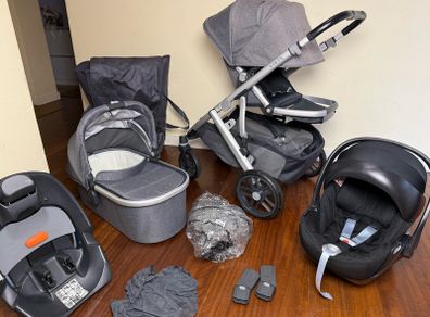 Full Uppababy Vista v2 with Cybex car seat and isofix