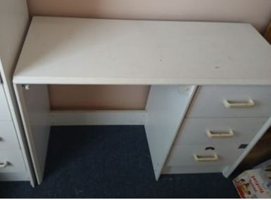 Free Desks