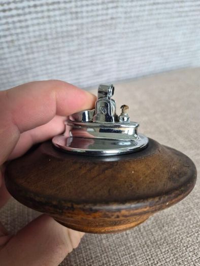 Rolstar Table Lighter with very pleasing wooden base holder