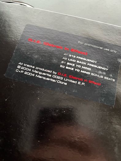 10e each Techno 12" vinyl