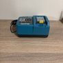 makita battery charger Image 4