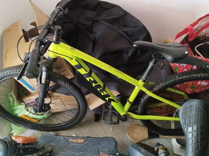 Trek bike in great condition small rip on the saddle otherwise perfect