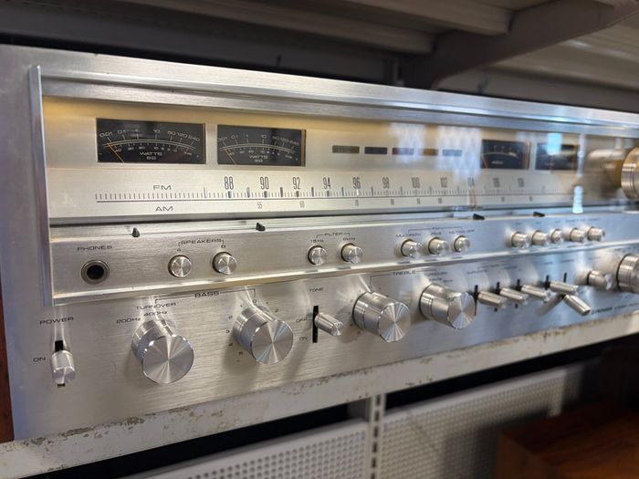 Pioneer Gold Legendary iconic SX-1080 from the Flagship series of the Giants 140w of Shere Awesomeness and  effortless sound jaw dropping fully serviced cleaned and professionally bench tested Stunning check prices for these this is cheap