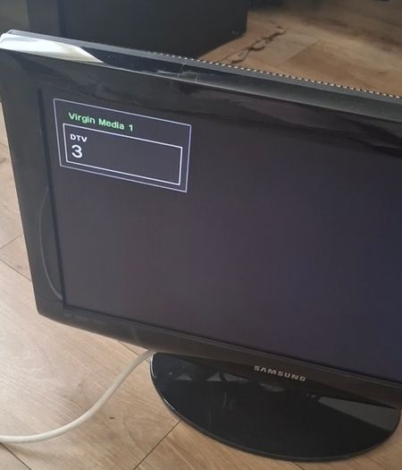 Tv samsung 22 inch