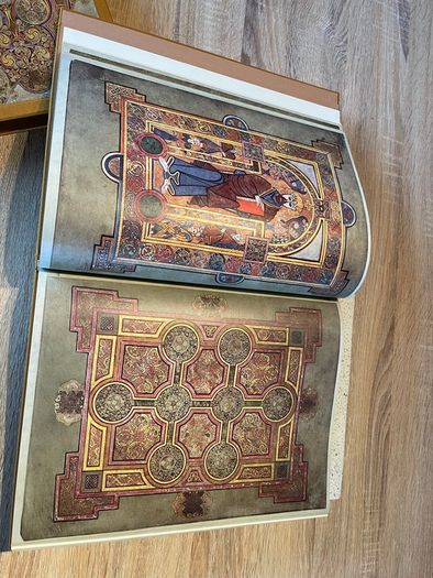 Book Of Kells 1976 Edition RARE Thames and Hudson