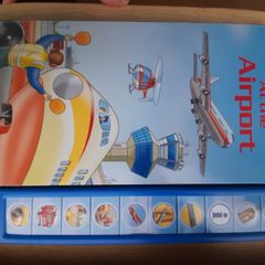 Children's sound book 'At the Airport'