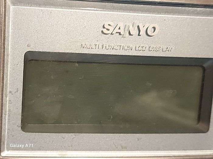 Sanyo Mini HiFi System, Radio, CD and Tape Cassette, Model DC-DA100, with 2 Sanyo Speakers, and Remote Control