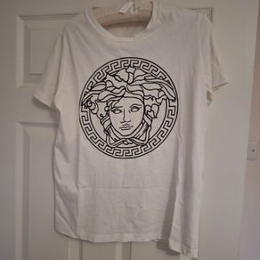 Versace boys t.shirt size 12 yrs old